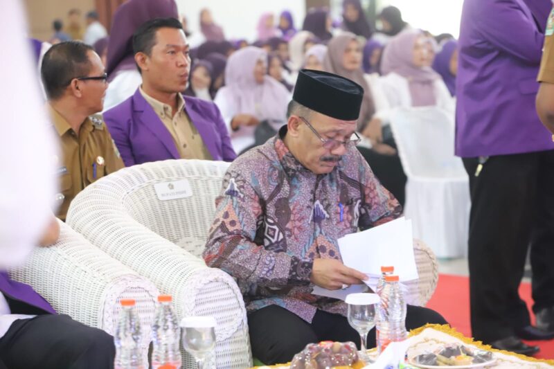 Bupati Pidie Sarjani Abdullah saat menghadiri rapat koordinasi Posyandu di Gedung PCC, Kecamatan Pidie, Selasa (21/7/2026) (Foto.IST).