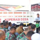 Wabup Pidie, Alzaizi memberi arahan pada penyerahan sarana dan prasarana untuk Koperasi Desa Merah Putih di Makodim 0102/Pidie, Sabtu (25/7/2016) (Foto.IST).