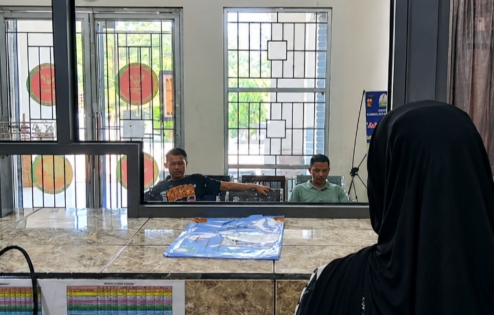 Pelayanan di Samsat Abdya. Foto. Dok. Teukunizar/noa.co.id
