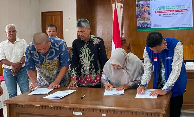 Layanan Kesehatan Cuma-Cuma (LKC) Dompet Dhuafa Aceh bersama YBM BRILiaN menandatangani kesepahaman bersama antara Pemko Sabang. Foto. Dok. Teukunizar/noa.co.id