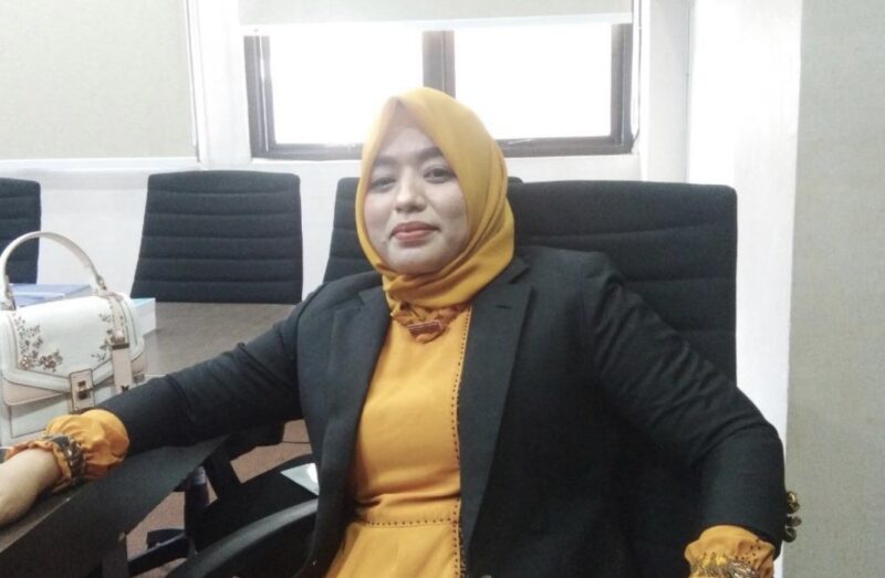 Anggota DPR Aceh Fraksi Partai NasDem, Martini, S.Pd., M.H., mendesak Polres Aceh Timur mengusut tuntas dugaan penganiayaan dan perundungan terhadap anak berusia 14 tahun di Kecamatan Idi Tunong. Foto: Dok. Istimewa