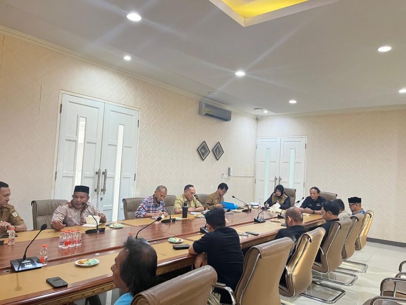 Wali Kota Banda Aceh Illiza Sa’aduddin Djamal menerima audiensi pengurus Pewarta Foto Indonesia (PFI) Aceh di Pendopo Wali Kota Banda Aceh, Selasa (14/7/2026). Foto: Dok. Diskominfo Kota Banda Aceh