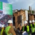Wali Kota Banda Aceh Illiza Sa’aduddin Djamal meninjau progres penataan kawasan Pasar SMEP Peunayong yang diproyeksikan menjadi pusat perdagangan, UMKM, dan wisata sejarah, Selasa (21/7/2026). Foto: Dok. Diskominfo Kota Banda Aceh