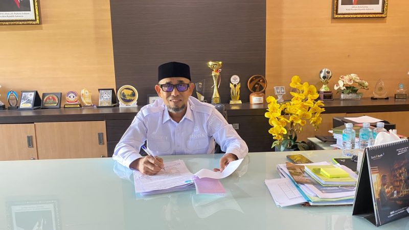 Sekretaris Daerah Kota Banda Aceh Jalaluddin menyampaikan rencana penertiban Pedagang Kaki Lima (PKL) di kawasan Simpang Barabung hingga Gerbang Universitas Syiah Kuala, Banda Aceh, Rabu (22/7/2026). Foto: Dok. Diskominfo Kota Banda Aceh