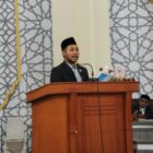 Anggota Badan Anggaran (Banggar) DPRK Banda Aceh, M. Zidan Al Hafidh, membacakan pandangan Banggar dalam rapat paripurna DPRK Banda Aceh di Gedung DPRK Banda Aceh, Kamis (23/7/2026). Foto: Dok. DPRK Banda Aceh