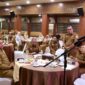 Sekda Aceh, M. Nasir, S.IP, MPA, saat menggelar Coffee Morning dan Silaturahmi yang dilanjutkan dengan Arahan Khusus kepada para Asisten, Staf Ahli Gubernur, Kepala Biro, beserta Kabag/Kasubbag pada lingkungan Setda Aceh, di Gedung Serba Guna Setda Aceh, Banda Aceh, Selasa (28/7/2026). Foto: Dok. Biro Adpim Setda Aceh 