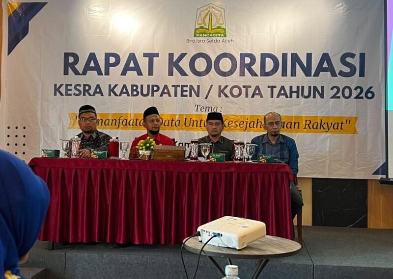 Asisten Pemerintahan, Keistimewaan Aceh dan Kesejahteraan Rakyat Setdakab Aceh Barat, Ruswaidi, menghadiri Rapat Koordinasi (Rakor) Kesra Kabupaten/Kota Tahun 2026 di Aula Eva Sky Hotel, Meulaboh, Kamis (16/7/2026). Foto: Dok. Istimewa 