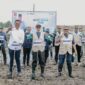 Relawan Bakti BUMN bersama masyarakat melakukan penanaman 15.000 bibit mangrove di lahan kritis seluas 5 hektare di kawasan Sungai Kuruk III, Aceh Tamiang, dalam rangka mendukung pemulihan ekosistem pesisir dan pemberdayaan ekonomi masyarakat, 16-19 Agustus 2026. Foto: Dok. Istimewa 