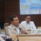 Wagub Aceh Fadhullah (Dek Fadh) bersama Bupati Gayo Lues Suhaidi saat berkoordinasi dengan Kementerian PU terkait pemulihan jalan dan jembatan terdampak bencana hidrometeorologi di Gayo Lues, Jakarta, Senin (24/8/2026). Foto: Dok. Istimewa 