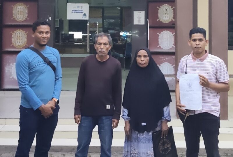 SAPA mendampingi Marlina Bani melaporkan persoalan sertifikat tanah miliknya yang dinyatakan hilang setelah diserahkan ke Kantor Pertanahan Kabupaten Bireuen untuk proses pemecahan sertifikat, Jumat (7/8/2026). Foto: Dok. Istimewa 