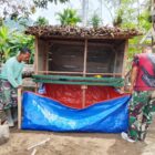 Satgas TMMD ke-129 Kodim 0107/Aceh Selatan menata lahan, kandang ayam dan kolam ikan sebagai bagian dari penguatan ketahanan pangan keluarga penerima manfaat, Rabu (12/8/2026). Foto: Dok. Istimewa