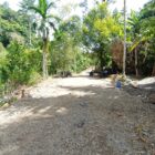 Warga Desa Kemumu Seberang mulai memanfaatkan jalan sepanjang 1,5 kilometer yang dibuka melalui program TMMD ke-129 Kodim 0107/Aceh Selatan, Rabu (12/8/2026). Foto: Dok. Istimewa
