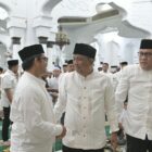 Plt Sekda Aceh Taufik menghadiri Peringatan Maulid Nabi Muhammad SAW 1448 Hijriah di Masjid Raya Baiturrahman, Banda Aceh, Senin malam (24/8/2026). Foto: Dok. Istimewa 