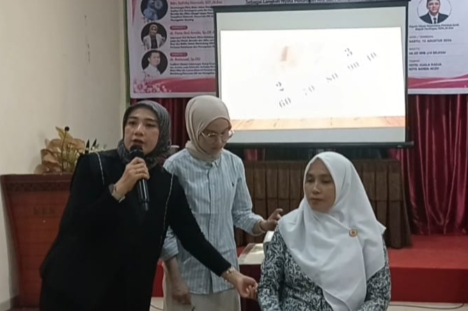 Salah satu kegiatan seminar IBI Bidan Delima Banda Aceh dalam rangka HUT IBI. Foto. Dok. Teukunizar/noa.co.id