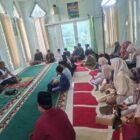 Pembinaan LPTQ bagi calon kafilah MTQ Banda Aceh berlangsung interaktif melalui simulasi bersama tim pelatih di Mushalla Al Bayan, Minggu (9/8/2026). Foto: Dok. Diskominfo Kota Banda Aceh