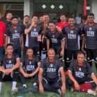 Ketua DPRK Banda Aceh Irwansyah ST bersama tim DPRK Banda Aceh mengikuti Turnamen Trofeo Corner Arena – Special Kemerdekaan di Lapangan Corner Arena, Lampriet, Banda Aceh, Senin (17/8/2026). Foto: Dok. DPRK Banda Aceh