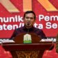 Wakil Gubernur Aceh, H. Fadhlullah, memberikan sambutan pada pengukuhan Dewan Pimpinan Forum Komunikasi Pemerintah Kabupaten/Kota se-Aceh (FKKA) Periode IV 2025–2030 Oleh Dr. Bima Arya Sugiarto, S.IP, MA, di Anjong Mon Mata, Banda Aceh, Rabu (19/8/2026). Foto: Dok. Biro Adpim Setda Aceh 