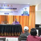 Wakil Bupati Aceh Besar Drs H Syukri A Jalil sampaikan sambutan sekaligus membuka Sosialaisasi Penegakan Hukum terhadap Peradaran Rokok Ilegal di Hotel The Pade, Kecamatan Darul Imarah, Aceh Besar, Kamis (20/8/2026). Foto: Dok. MC Aceh Besar