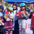 Wali Kota Banda Aceh Illiza Sa’aduddin Djamal memberikan semangat kepada peserta Kompetisi Sepatu Roda Wali Kota Cup yang diikuti 140 anak usia 4 hingga 14 tahun di area Car Free Day Banda Aceh, Minggu (30/8/2026). Foto: Dok. Diskominfo Kota Banda Aceh