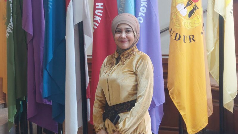 Dr. dr. Adv. Ineke Winda Ferianasari, SH., MH.Kes., C.Med., SpDVE., FINSDV., FAADV,.
