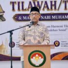 Staf Ahli Bidang SDM dan Keistimewaan Aceh Setdakab Aceh Barat Bukhari, ST., mewakili Bupati Aceh Barat membuka kegiatan Gema Tilawah/Tartil dan Maulid Nabi Muhammad SAW sekaligus launching Rumah Amal Nusa Dhien di Aula BSI KCP Meulaboh, Kamis (3/9/2026). Foto: Dok. Istimewa