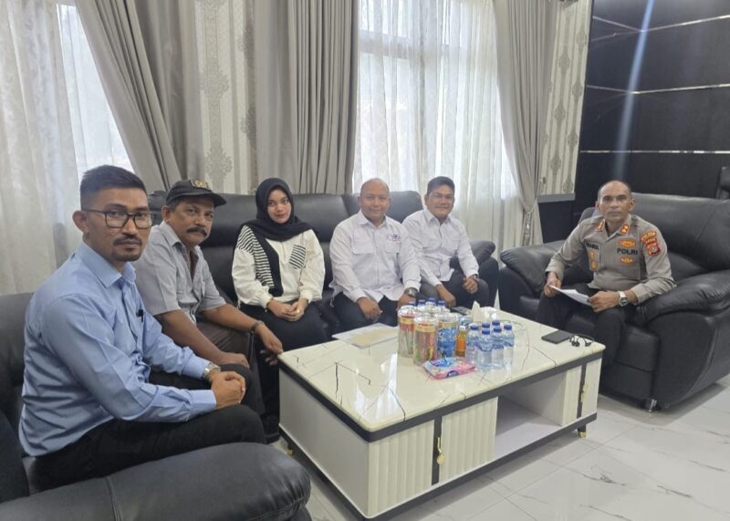 Kapolres Aceh Besar AKBP Chairul Ikhsan, S.I.K., menerima audiensi jajaran Pengurus SMSI Aceh Besar di ruang kerjanya, Selasa (15/9/2026). Foto: Dok. SMSI Aceh Besar
