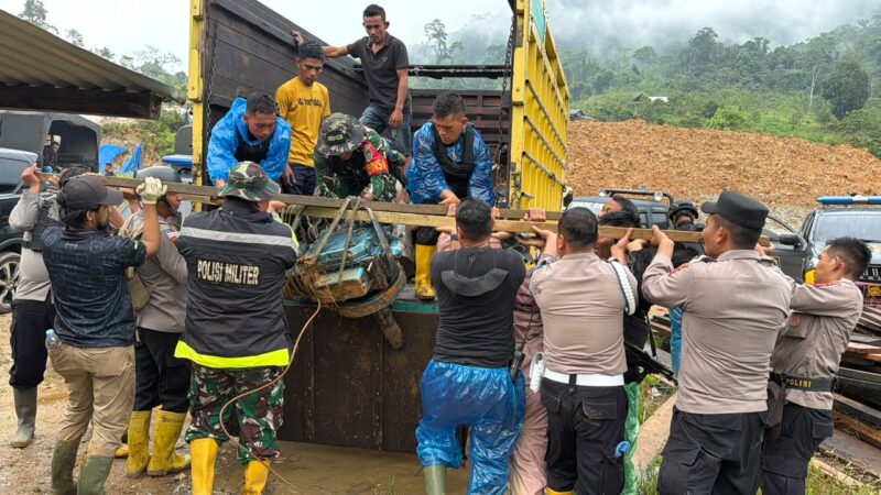 Polisi dan TNI sita sejumlah barang pendukung tambang emas ilegal di Geumpang, (Foto.IST).