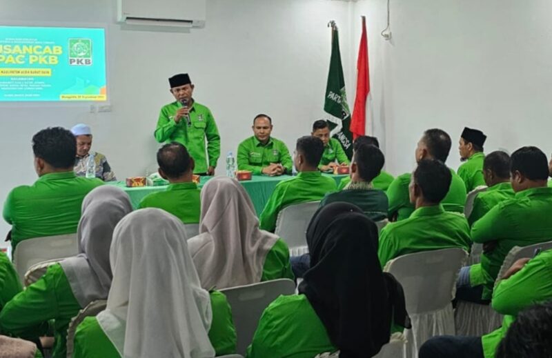 Ketua DPC PKB Abdya Zulkarnain membuka kegiatan UKK Calon Ketua DPAC PKB se Kabupaten Abdya di aula Sekretariat PKB setempat. Foto. Dok. Teukunizar/nona.co.id