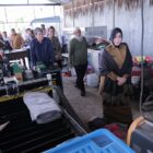 Wali Kota Banda Aceh Illiza Sa’aduddin Djamal meninjau proses pengolahan sampah dan produk daur ulang di KamiKita Community Center, Gampong Mulia, Kecamatan Kuta Alam, Banda Aceh, Senin (31/8/2026). Foto: Dok. Prokopim Kota Banda Aceh