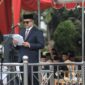 Plt. Sekda Aceh, Taufik, ST, M.Si, menyampaikan amanat saat bertindak sebagai Inspektur Upacara Peringatan Hari Pendidikan Daerah (Hardikda) Aceh ke-67, di halaman Kantor Gubernur Aceh, Banda Aceh, Rabu (2/9/2026). Foto: Dok. Biro Adpim Setda Aceh 