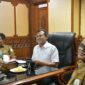 Wakil Gubernur Aceh, H. Fadhlullah, didampingi Plt. Sekda Aceh, Taufik, ST, M.Si, beserta para Asisten Sekda Aceh dan Kepala SKPA/Biro terkait, mengikuti Rakor Pendalaman Mekanisme Kerja Desk Koordinasi dengan Kemenko Polkam RI secara virtual, dari Ruang Rapat Wakil Gubernur Aceh, Banda Aceh, Senin, (14/9/2026). Foto: Dok. Istimewa 