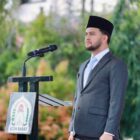 Wakil Bupati Aceh Barat Said Fadheil memimpin upacara peringatan Hari Kesaktian Pancasila Tahun 2026 di Halaman Kantor Bupati Aceh Barat, Meulaboh, Kamis (1/10/2026). Foto: Dok. Istimewa 