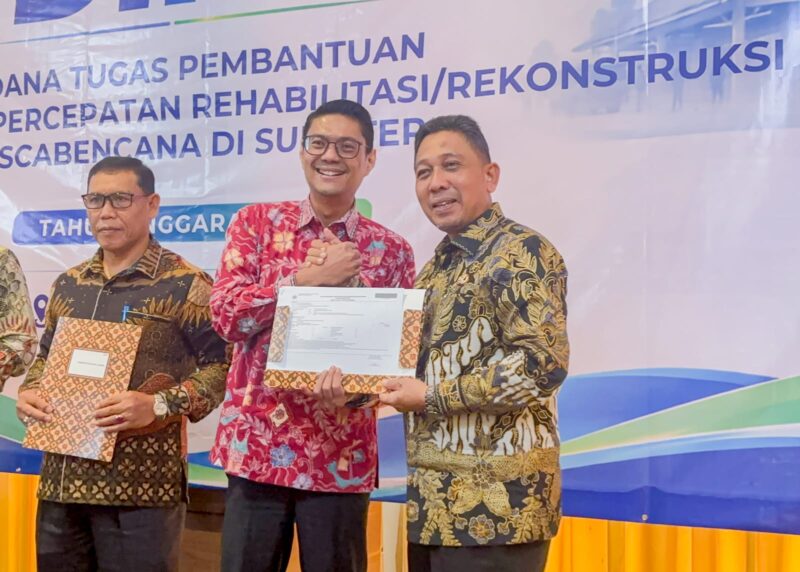 Bupati Pidie Jaya H. Syibral Malasyi menerima bantuan DIPA dana tugas pembantuan  sarana perdagangan pascabencana, Arch Hotel Bogor, Kota Bogor, Senin 5 Oktober 2026. Foto:Dok/Humas Prokopim Pidie Jaya 