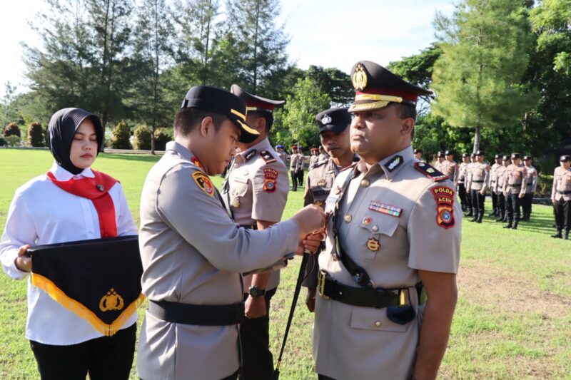 Sertijab perwira di jajaran Polres Abdya dipimpin langsung Kapolres AKBP Ade Gita Rachmadi. Foto. Dok. Teukunizar/noa.co.id