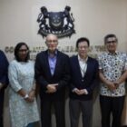 Delegasi Wali Nanggroe Aceh menggelar pertemuan dengan Konsul Jenderal Republik Singapura di Medan untuk menjajaki peluang kolaborasi dalam pengembangan sumber daya manusia, investasi, dan pariwisata Aceh, Rabu (14/10/2026). Foto: Dok. Istimewa 