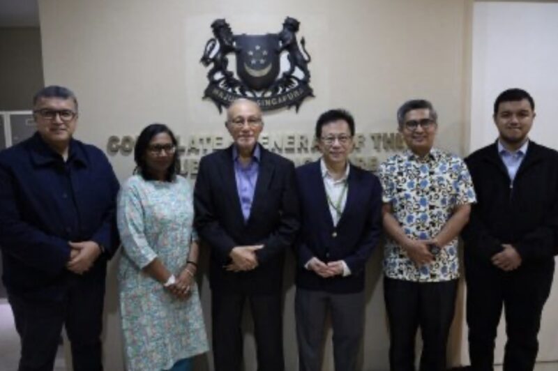 Delegasi Wali Nanggroe Aceh menggelar pertemuan dengan Konsul Jenderal Republik Singapura di Medan untuk menjajaki peluang kolaborasi dalam pengembangan sumber daya manusia, investasi, dan pariwisata Aceh, Rabu (14/10/2026). Foto: Dok. Istimewa 