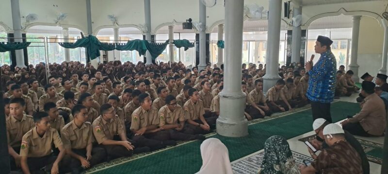 Para siswa SMA Negeri 10 Fajar Harapan mengikuti kegiatan Safari Dakwah Sekolah yang diselenggarakan DSI Kota Banda Aceh, Jumat (16/10/2026). Foto: Dok. Diskominfo Kota Banda Aceh