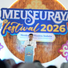 Deputi Kepala Perwakilan Bank Indonesia Provinsi Aceh, Hertha Bastiawan, menyampaikan sambutan pada kegiatan bedah buku Moneyfesting: Sebuah Perjalanan Memaknai Kekayaan dalam Islam di Balee Meuseuraya Aceh, Banda Aceh, Jumat (23/10/2026). Foto: Dok. Istimewa 