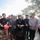 Wali Kota Banda Aceh Illiza Sa’aduddin Djamal meresmikan Pos Pengawasan Satpol PP-WH di kawasan Titik Nol Kutaraja, Gampong Pande, Sabtu (3/10/2026). Foto: Dok. Prokopim Kota Banda Aceh