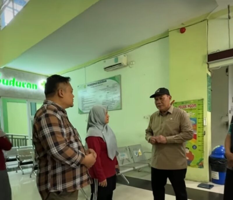 Anggota DPR RI Bambang Haryo Soekartono (BHS) berkunjung ke Puskesmas Buduran, Sidoarjo.