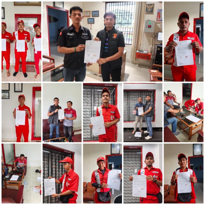 Petugas SPBU di Kabupaten Nagan Raya menandatangani Surat Pernyataan Kepatuhan dan Integritas untuk mendukung penyaluran BBM bersubsidi yang tepat sasaran, Selasa (27/10/2026). Foto: Dok. Istimewa 