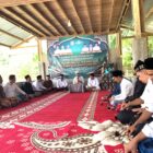 Ketua Tanfidziyah PCNU Aceh Jaya, Abiya H. Afifuddin Ibrahim, S.Sos., dan jajaran pengurus mengikuti kegiatan silaturahmi dan konsolidasi PCNU Aceh Jaya bersama MWCNU dan PRNU di Balai Pengajian Abi Ibrahim Pajar dalam rangka menyambut Hari Santri Nasional 2026.Rabu (21/10/2026). Foto: Dok. Istimewa