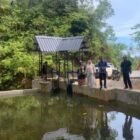 Kepala Dinas Pertanian Aceh Jaya, Dailami,meninjau pembangunan bangunan konservasi air untuk kelompok tani Pinto Angen di Alue Tho, Kecamatan Krueng Sabee, Aceh Jaya. Foto: Dok. Istimewa