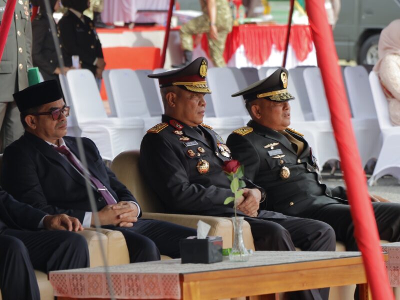 Wakapolda Aceh Brigjen Pol. Ari Wahyu Widodo menghadiri upacara peringatan HUT ke-81 TNI di Lapangan Blang Padang, Kota Banda Aceh, Senin (5/10/2026). Foto: Dok. Istimewa 