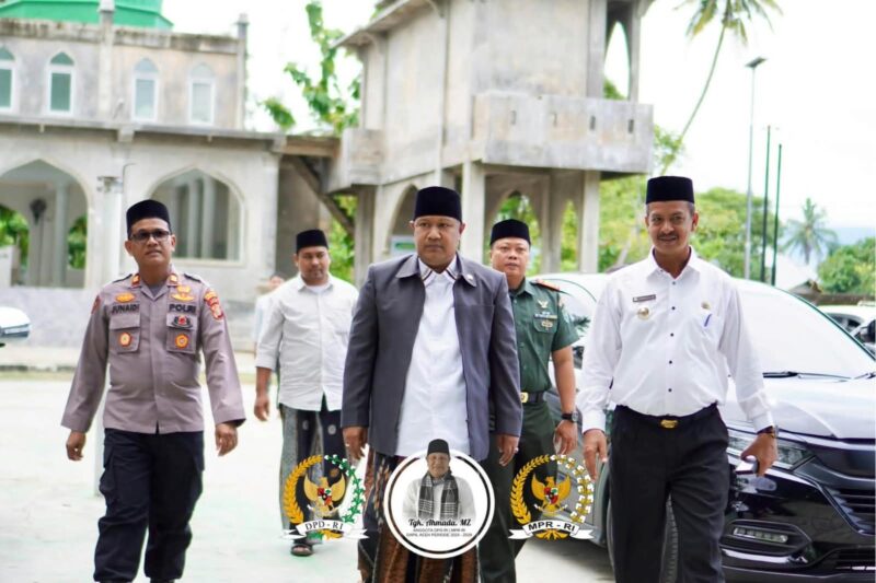 Anggota DPD RI, Tgk. Ahmada Mz, mengunjungi arena MTQ XXXV Kabupaten Aceh Besar di Aula Dayah Daruzzahidin, Lamceu, Kecamatan Kuta Baro, Rabu (28/10/2026). Foto: Dok. Istimewa